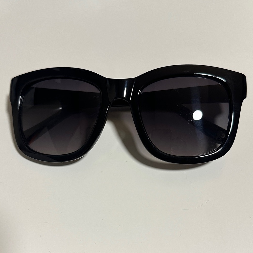 Fossil Square Black Sunglasses